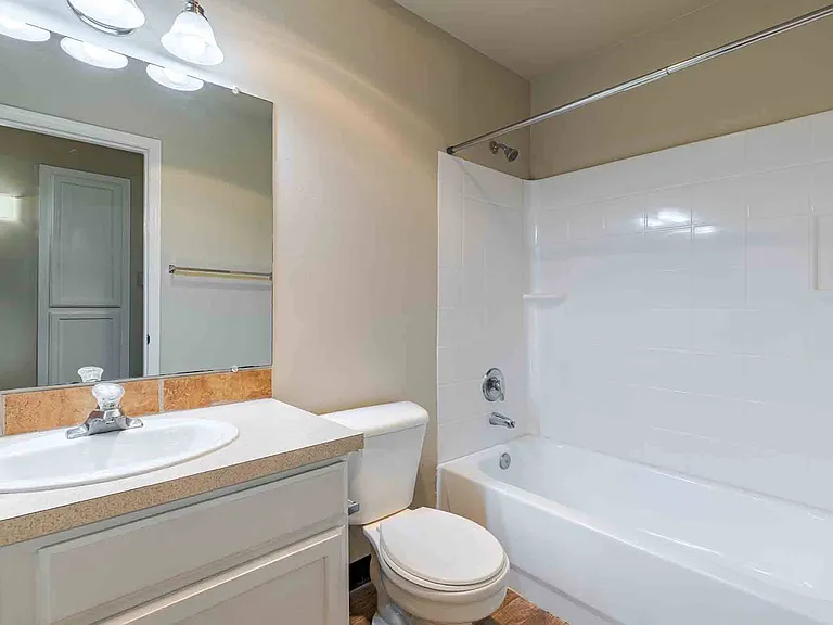 Aravia Apartments — Photo 25