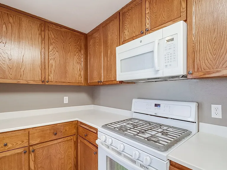 701 Kettner Blvd #98 — Photo 17