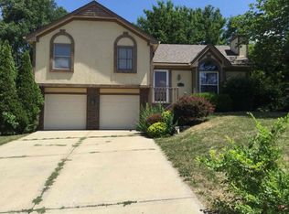 6513 NW Gilly Rd, Kansas City, MO 64152