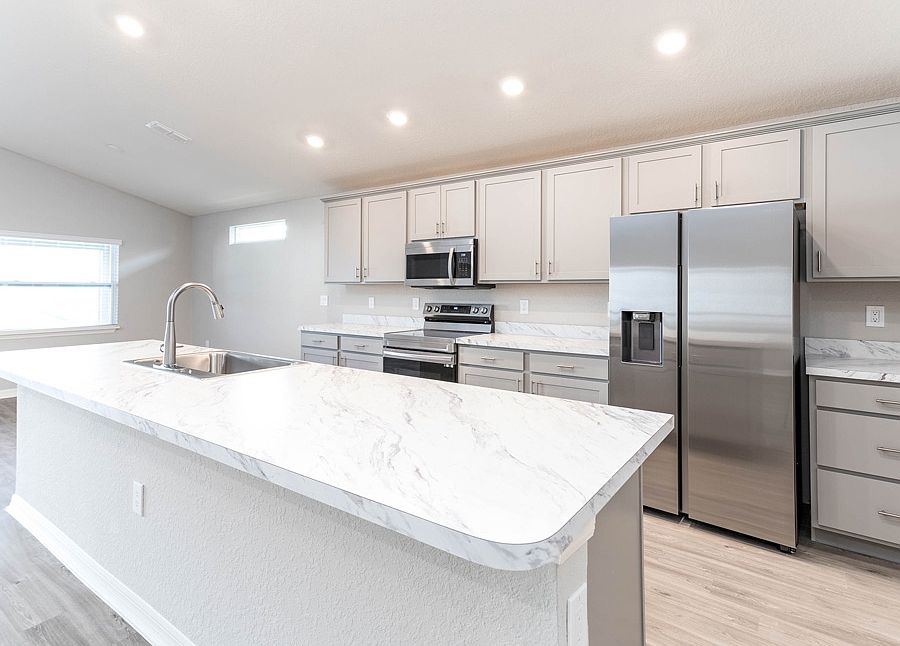 4 bedroom new construction home for sale in Davenport, FL