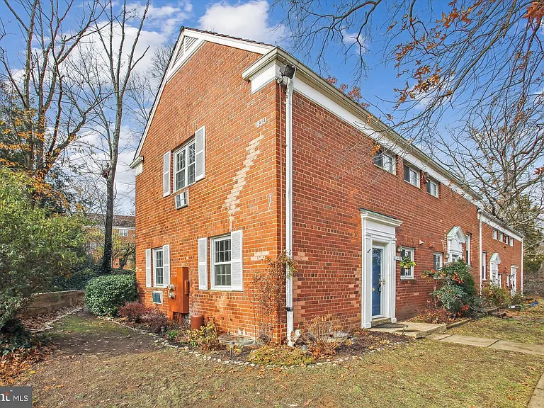 3139 Martha Custis Dr — Photo 28
