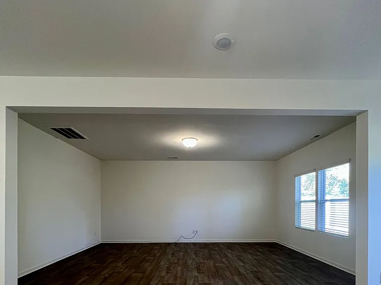 7926 Bristle Ln — Photo 9