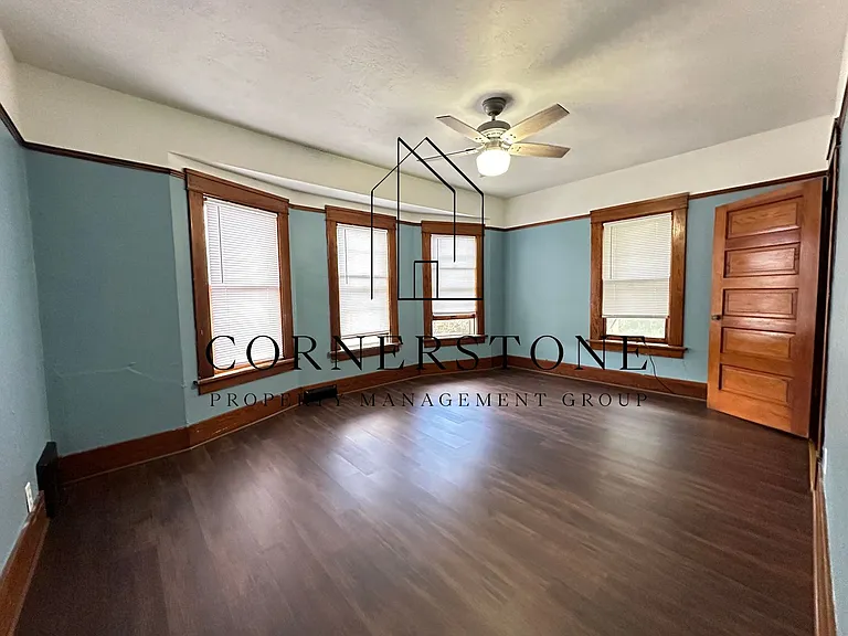 841 S 18th St — Photo 5