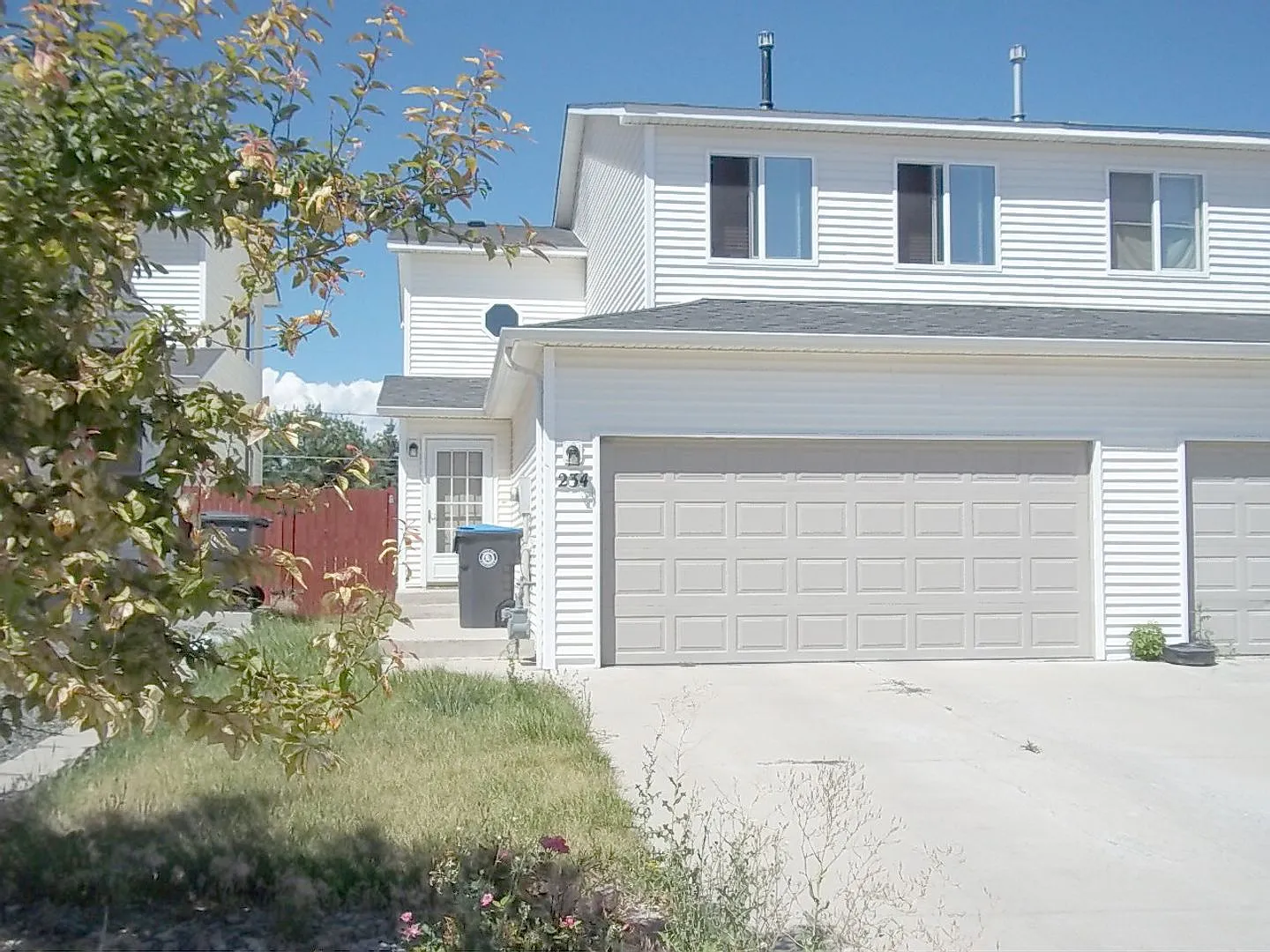 2 Story- Town house with basement — Photo 1