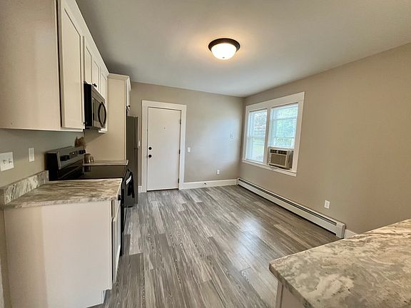 4th image of 86 Grove St #2