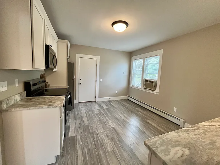 86 Grove St #2 — Photo 4