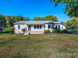 120 9th Ave SE, Conover, NC 28613