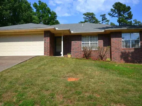 1301 Cherry Brook Dr, Little Rock, AR 72211