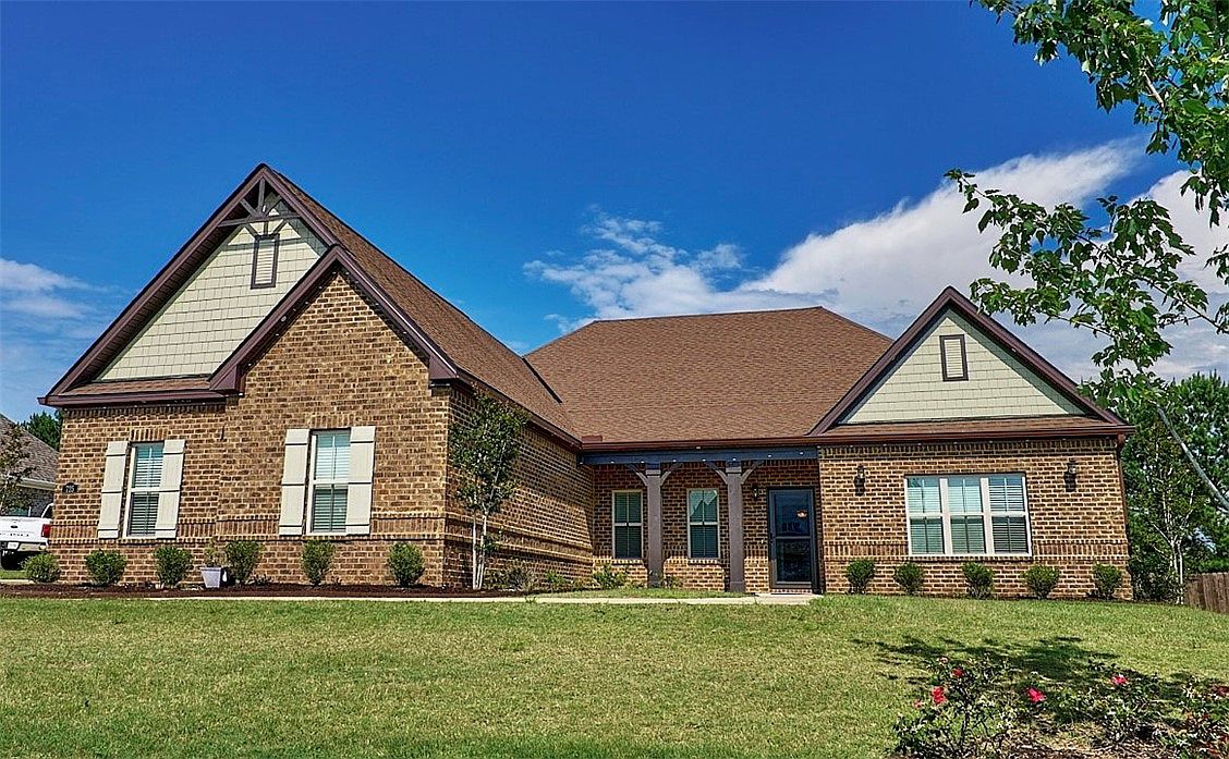 725 Towne Lake Pkwy, Opelika, AL 36804 Zillow