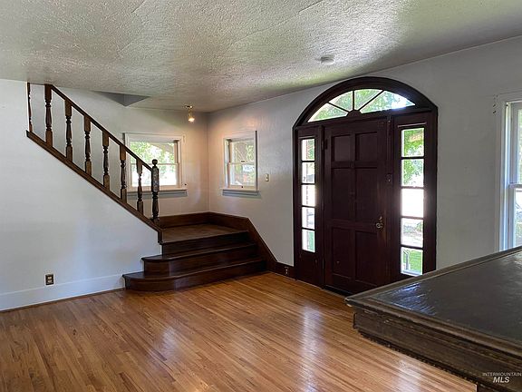 5th image of 1904 Dearborn St