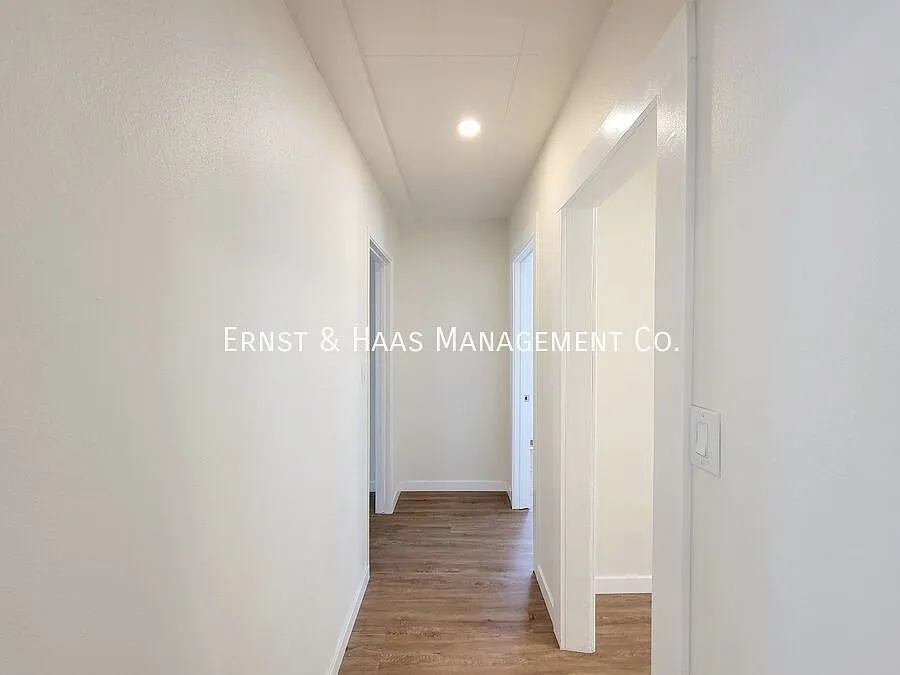 *HOLD* Charming 1-Bedroom Apartment in the Heart of Long Beach! — Photo 4