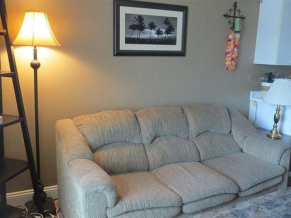 5th image of 224 E Garden St APT 142