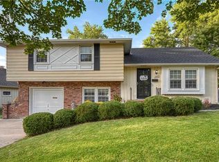 7808 W 96th Ter, Overland Park, KS 66212