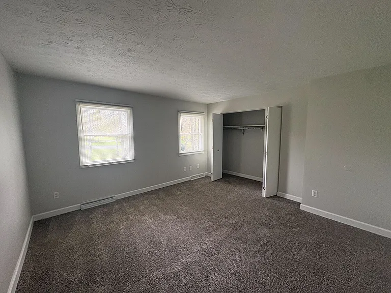 Brookside Commons — Photo 15
