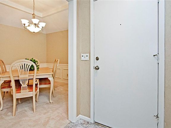 3rd image of 3901 Grifbrick Dr