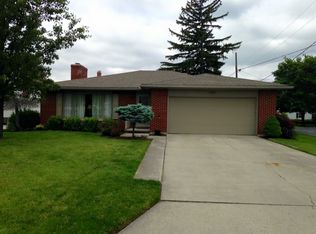 103 Oak St, Wapakoneta, OH 45895
