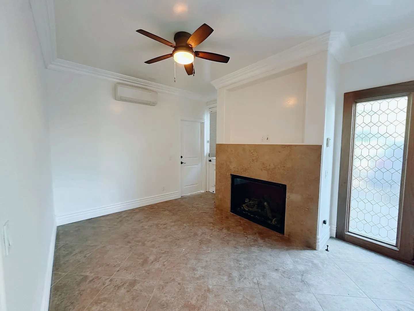 Upgraded 3 Bed / 2 Bath on Fire Mountain — Photo 3