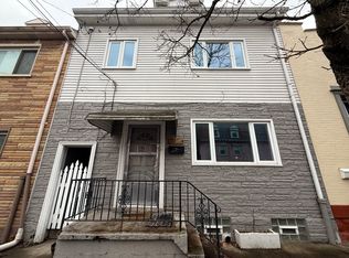 1706 Mary St, Pittsburgh, PA 15203