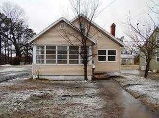 74 Maryland Ave, Crisfield, MD 21817