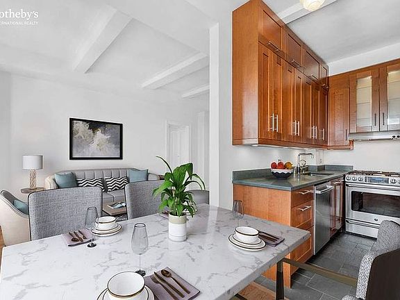 5th image of 50 W 106th St APT 16C