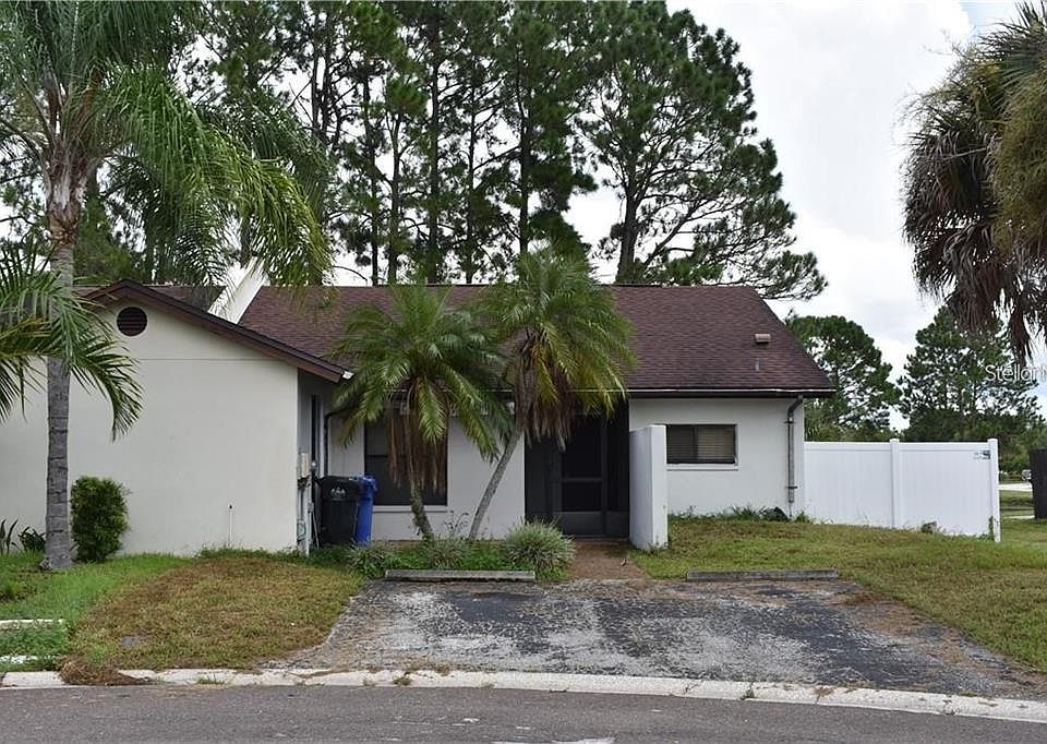 1st image of 11301 Darewood Pl