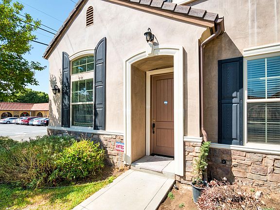 3rd image of 5919 Alessandro Ave