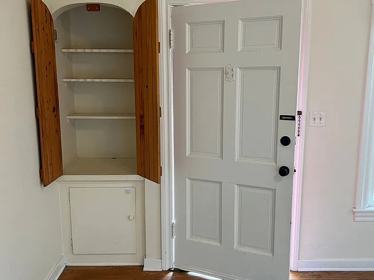 221 Wilson St — Photo 13
