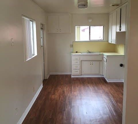 3rd image of 6610 El Cortez Ave