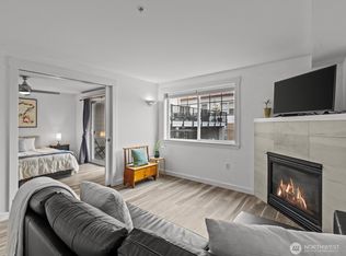 107 20th Ave APT 206, Seattle, WA 98122