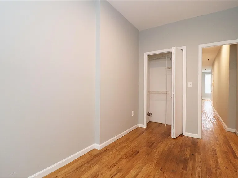 108 Adams St #4 — Photo 36