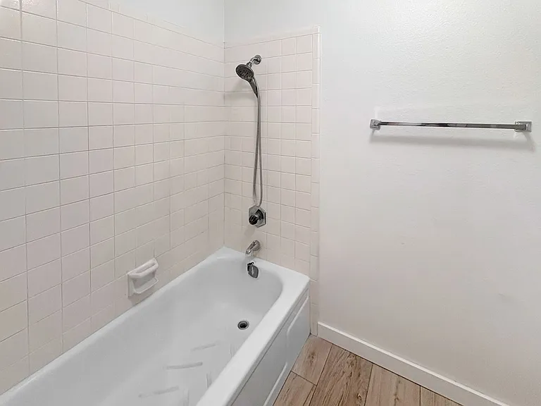 620 E Aspen St — Photo 8
