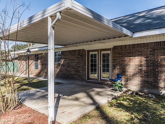 5th image of 405 Wildwood Dr