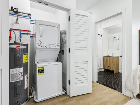 328 Pacific Avenue image 42 of 85