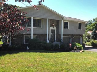 19 Cartwright Rd, Stony Pt, NY 10980