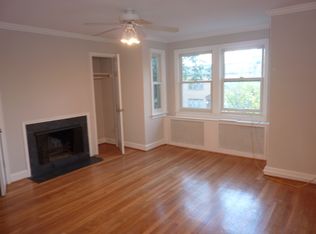 18 4th St NE APT 2, Washington, DC 20002