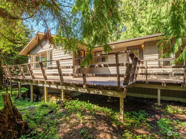 334 Dungeness Meadows, Sequim, WA 98382