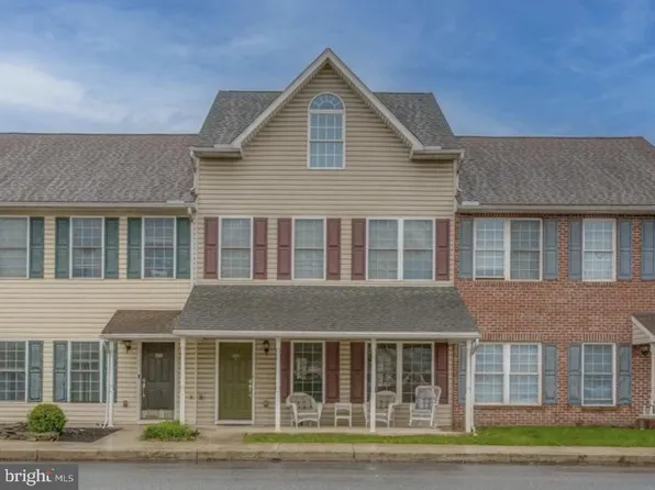 102 S Earl St, Shippensburg, PA 17257