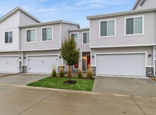 393 NE Mink Dr, Waukee, IA 50263