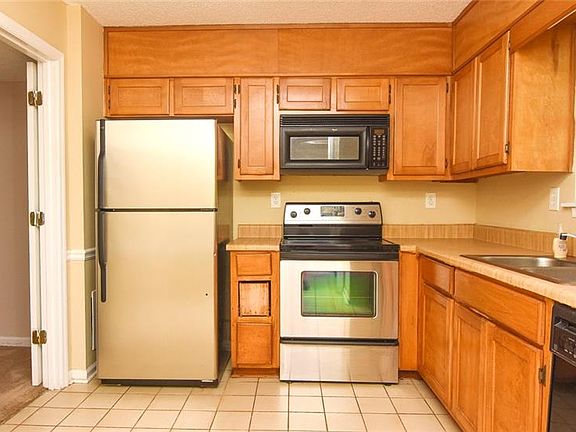 2nd image of 7002 Pat Mell Pl