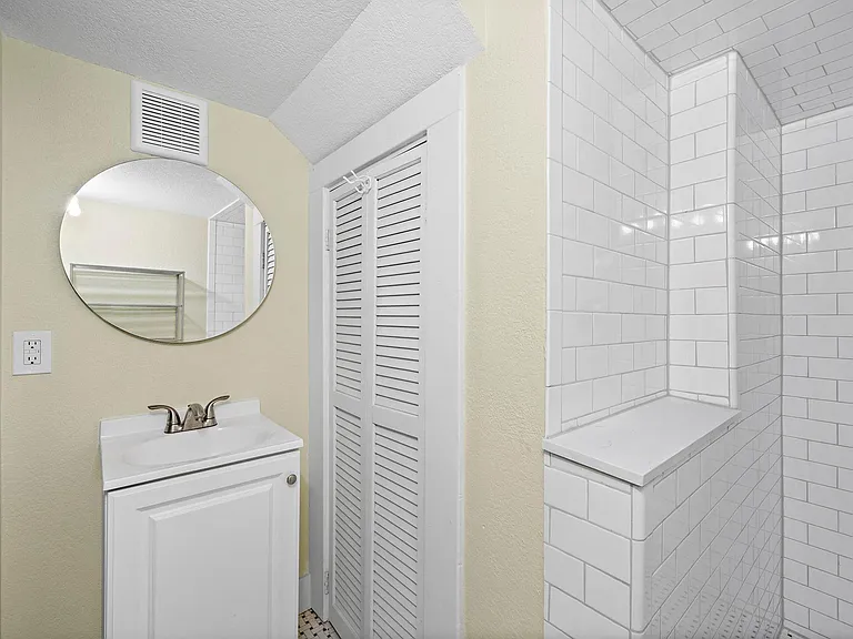 811 Sul Ross St #2 — Photo 8