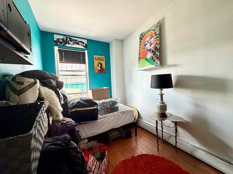 1063 Gates Ave #3 — Photo 9