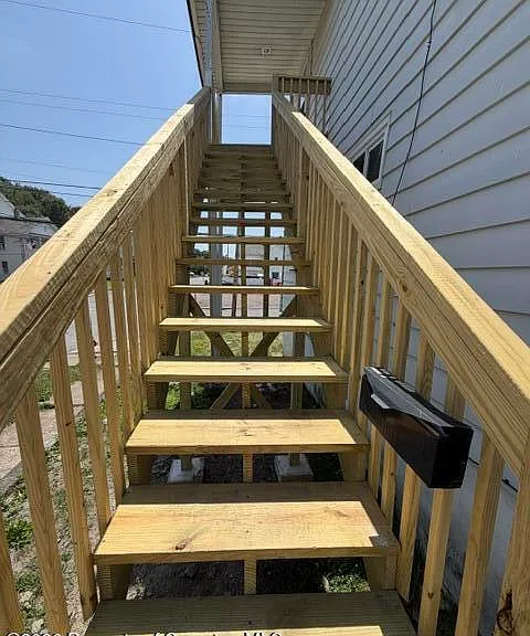111 W Grove St #2 — Photo 3
