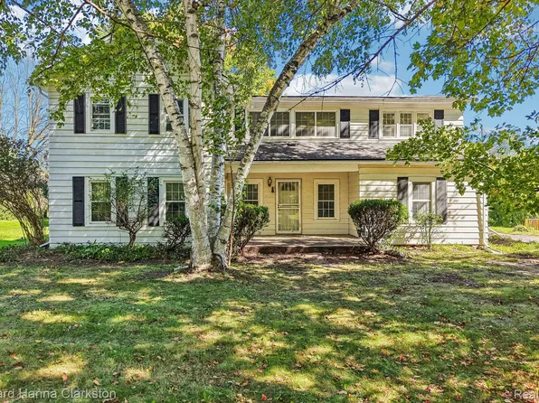 6340 Pine Knob Rd, Clarkston, MI 48348