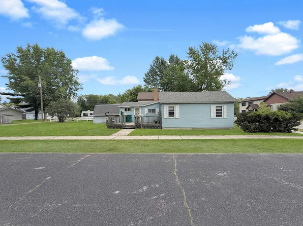 521 Cushman St, Marinette, WI 54143