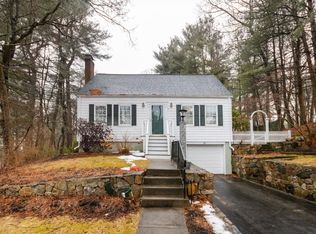 20 Eleanor Rd, Walpole, MA 02081