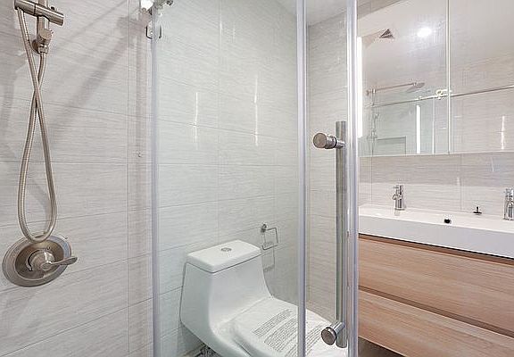 5th image of 117 Berry St Floor 1