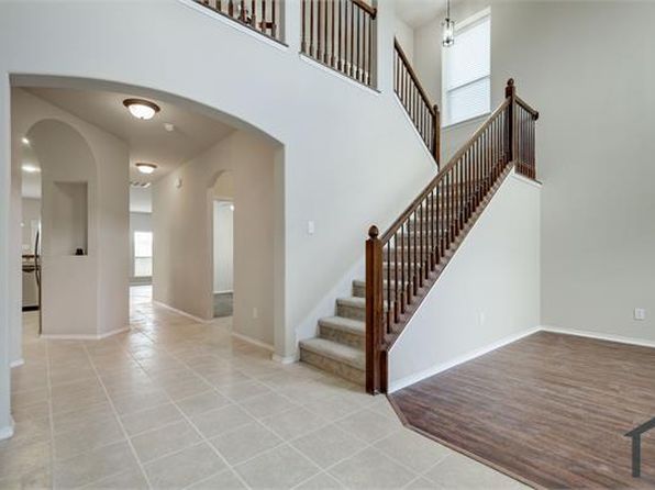 1066 Carpenter Ct