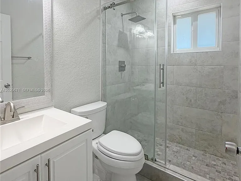 17311 NW 49th Ave — Photo 4