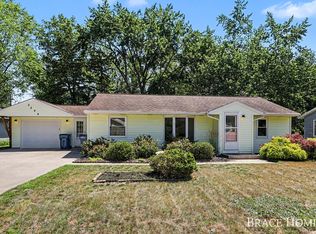 3284 N 146th Ave, Holland, MI 49424