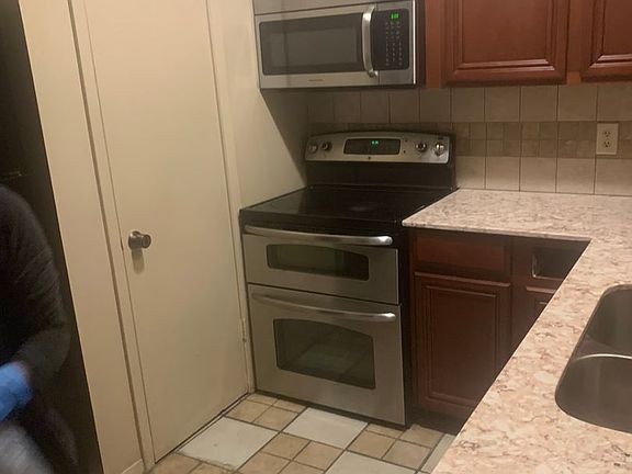 3rd image of 2216 San Gabriel St APT 106